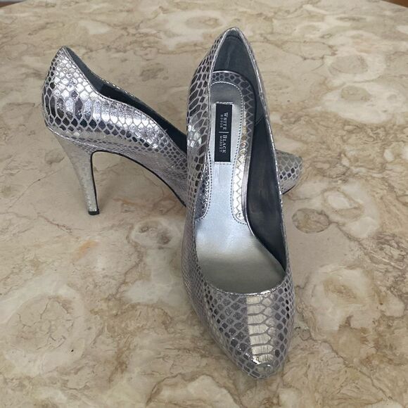 White House Black Market Leather Snakeskin Silver Platform 4” Party Heels - Picture 1 of 12